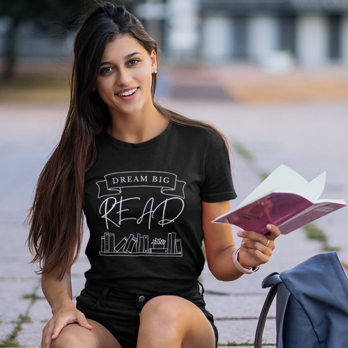 Dream Big Read | T-Shirt - BookishBliss 