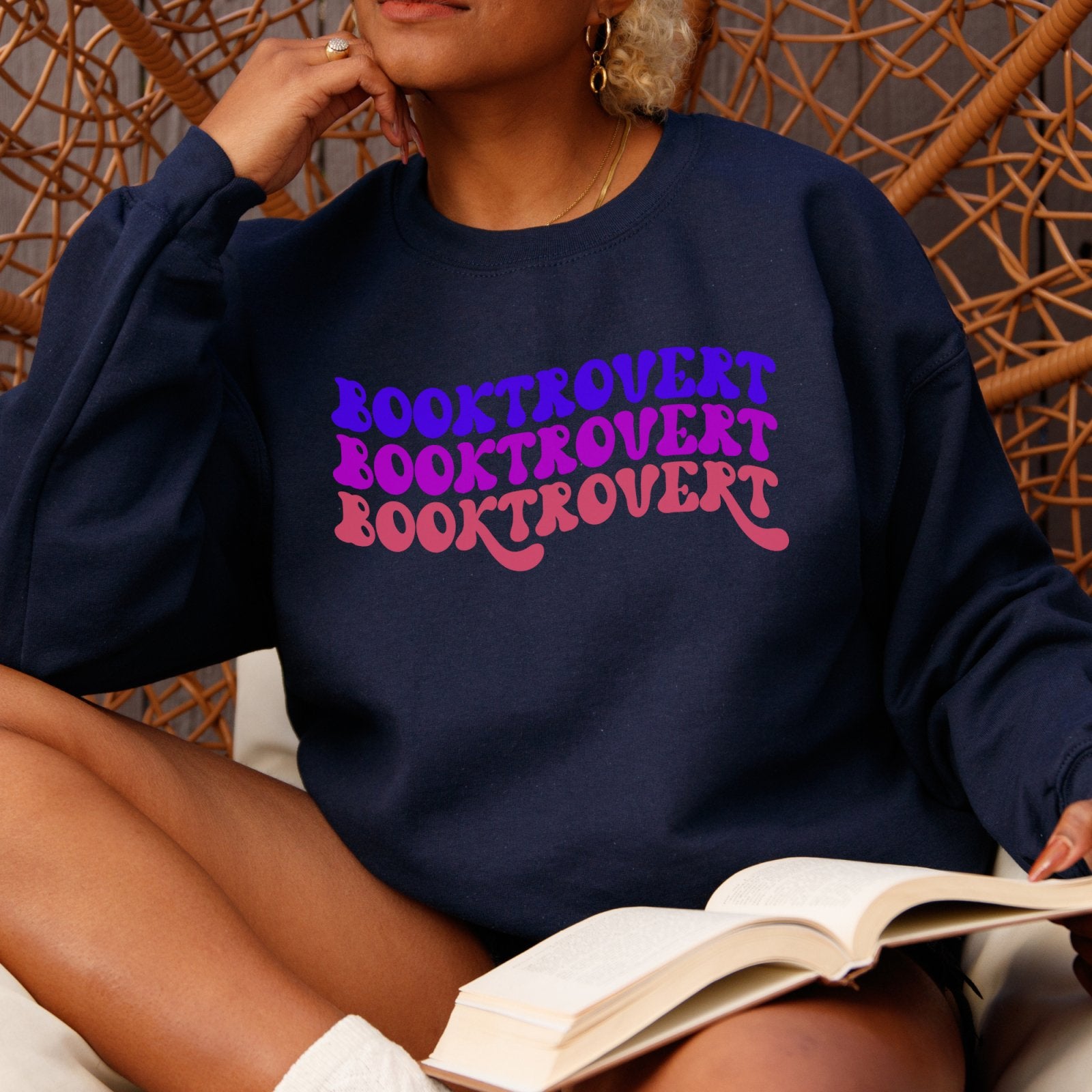 Booktrovert | Crewneck Sweatshirt - BookishBliss 