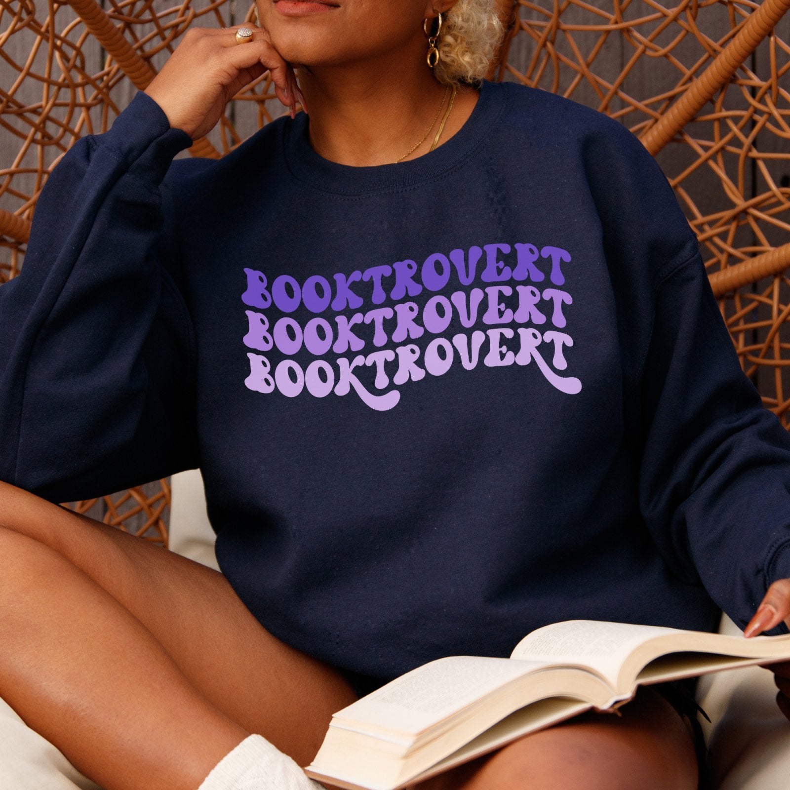 Booktrovert | Crewneck Sweatshirt - BookishBliss 